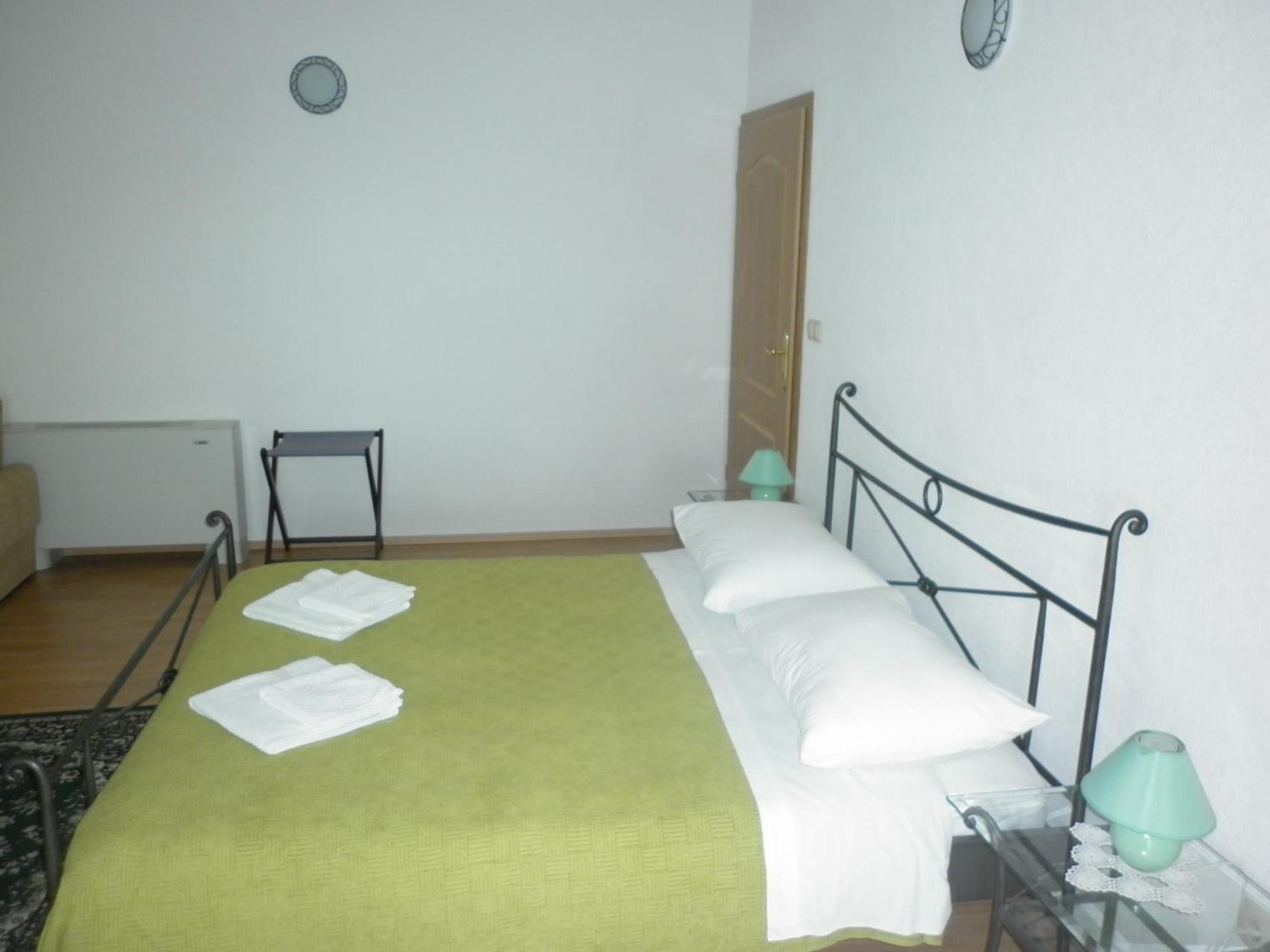 Apartments Ivona 2 Трогир Экстерьер фото