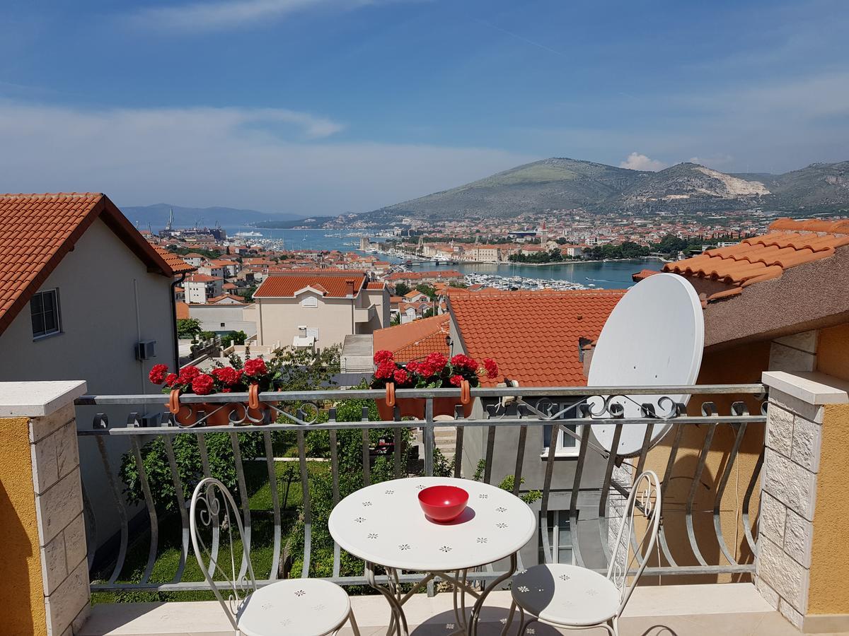Apartments Ivona 2 Трогир Экстерьер фото