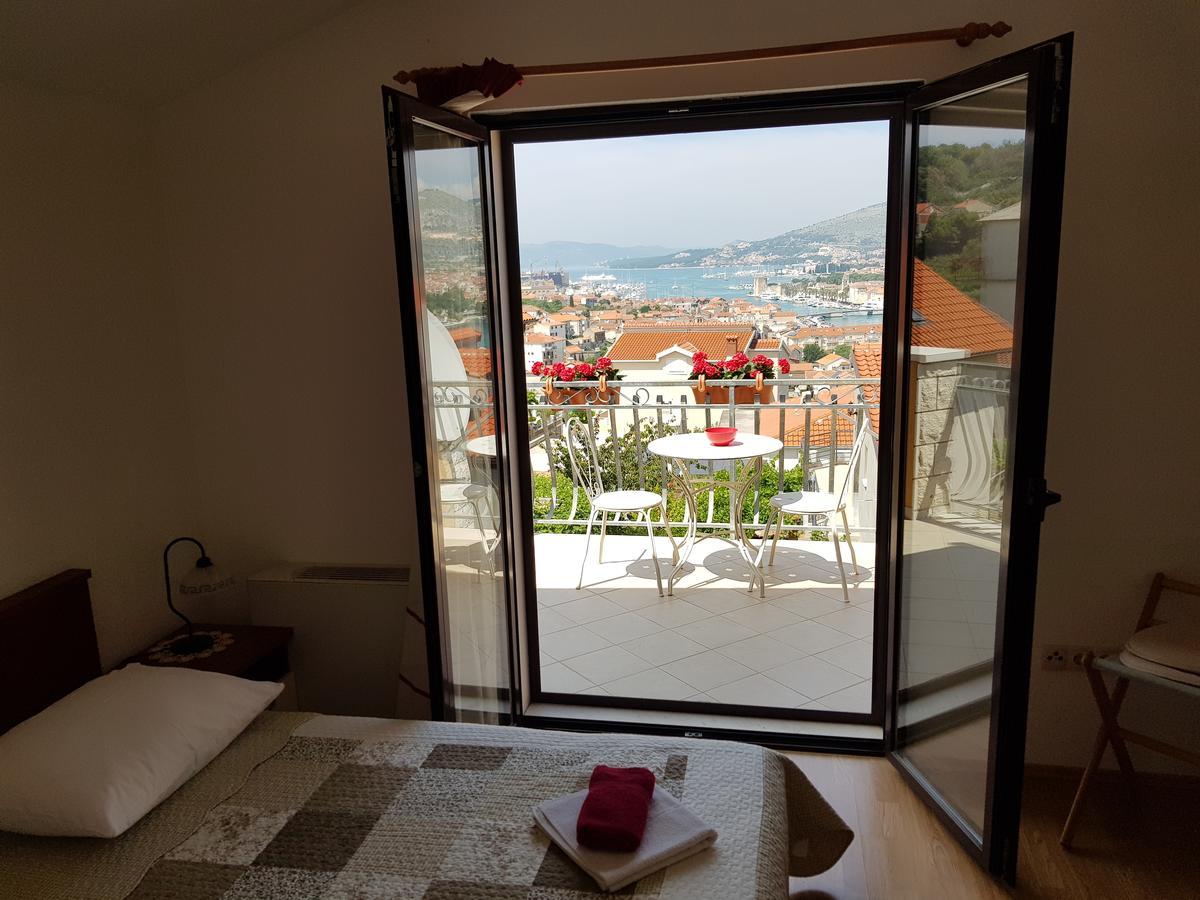 Apartments Ivona 2 Трогир Экстерьер фото