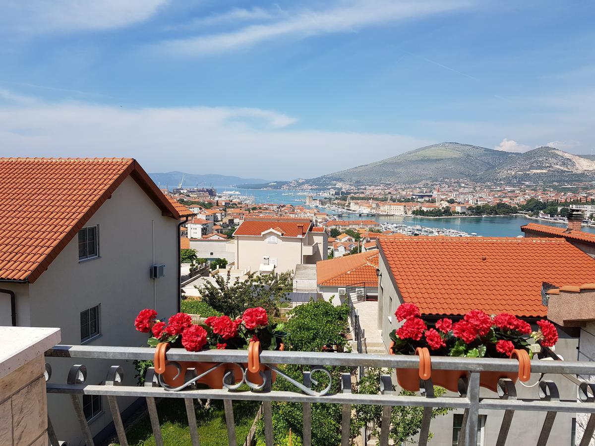 Apartments Ivona 2 Трогир Экстерьер фото
